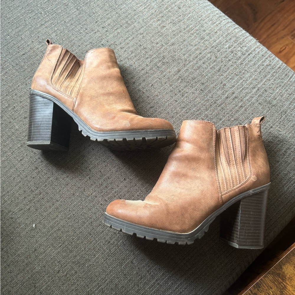 Brown Ankle Boots with Chunky Heel